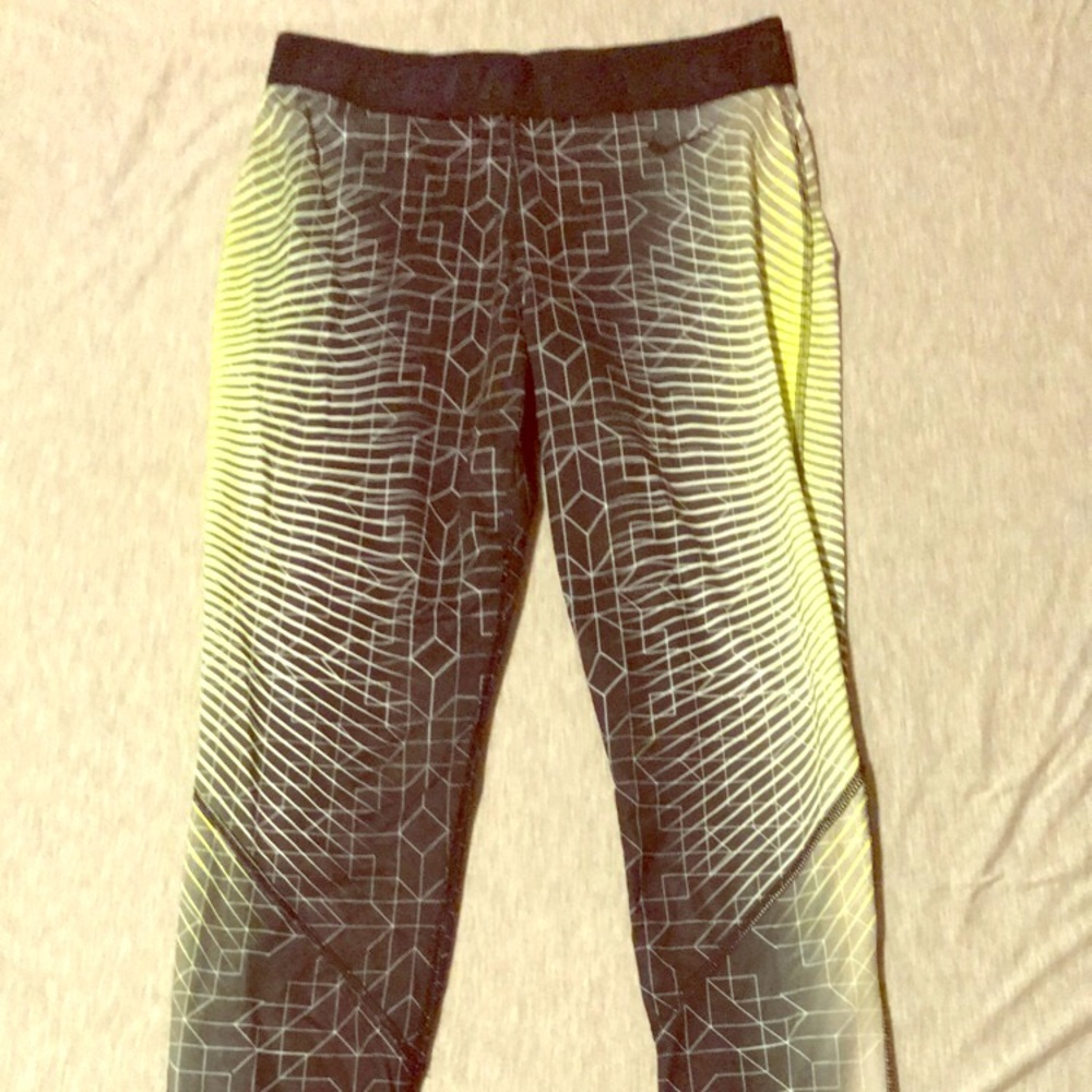 Women’s Nike Pro Combat Leggings